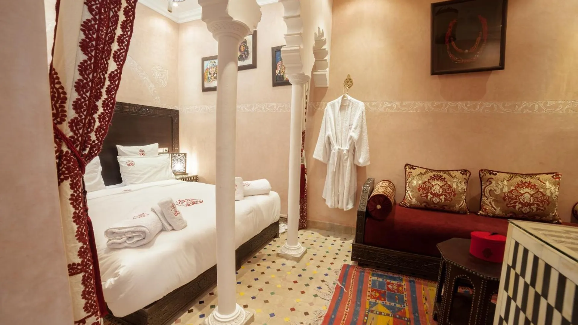 Riad Ikalimo 1 Marrakesh 0*,